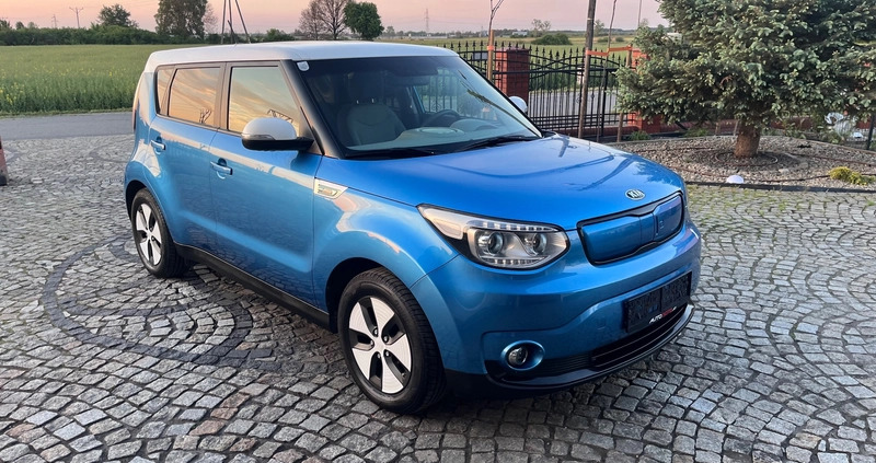 Kia Soul cena 31900 przebieg: 125000, rok produkcji 2015 z Prochowice małe 781
